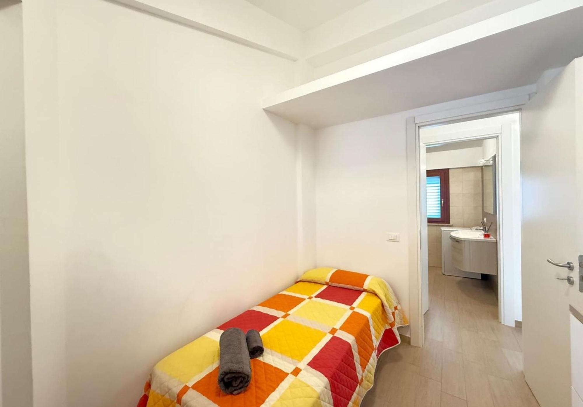 Semplice Bnb Bonagia Valderice Habitación foto